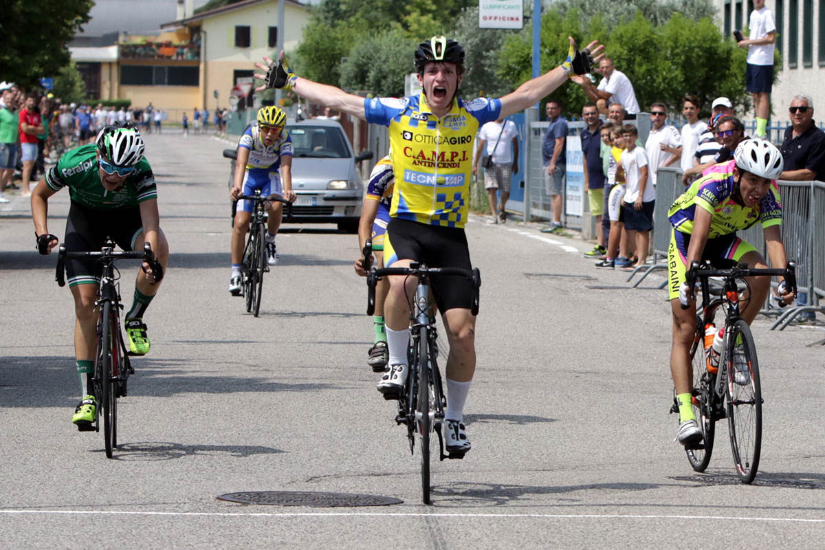 L'arrivo della gara Esordienti 2° anno