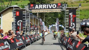 L'arrivo solitario di Samuele Porro