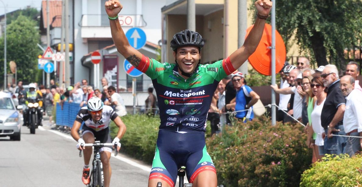 Arrivo vincente di Jalel Duranti a Ornago