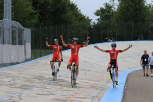 I veneti festeggiano la vittoria del titolo italiano nell'Inseguimento a squadre