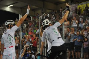 Scartezzini e Viviani ricevono l'applauso del pubblico di Fiorenzuola