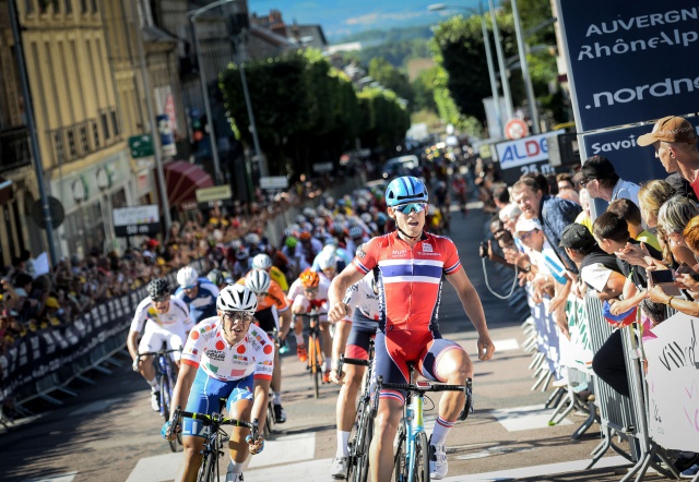 L'arrivo della terza tappa del Tour de l'Avenir