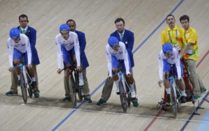 La partenza del quartetto azzurro maschile dell'Inseguimento a squadre