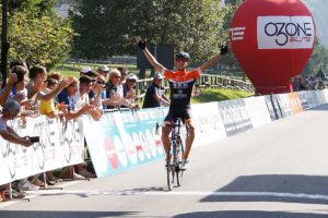 La vittoria di Samuele Battistella