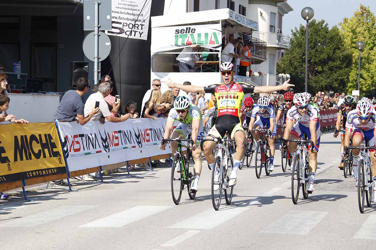 La vittoria di Michele Gazzoli a Brugnera nel Trittico Veneto