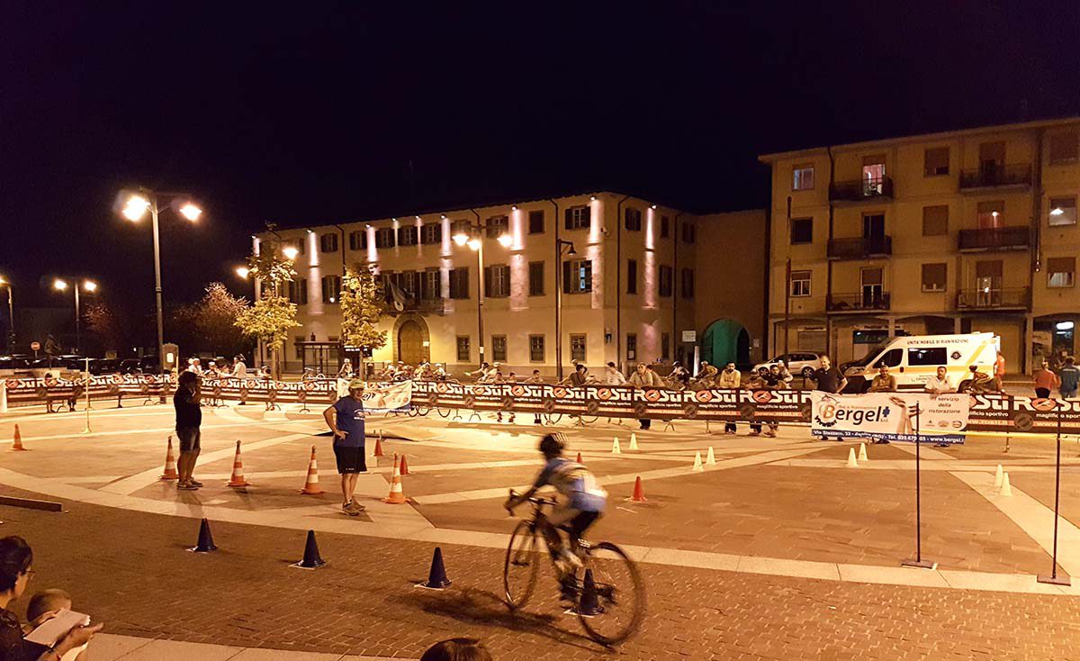 Un momento della Ginkana in Piazza a Bolgare