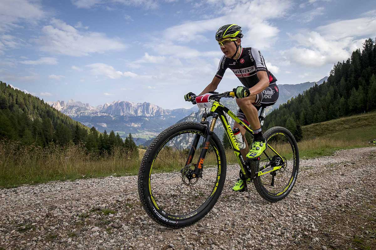 Tony Longo in azione alla Val di Fassa Bike