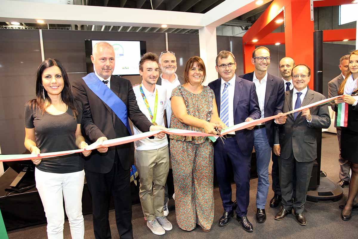 VeronaFiere CosmoBike Show, il taglio del nastro