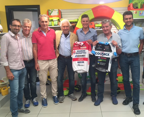 Fausto Masnada firma un biennale con l'Androni