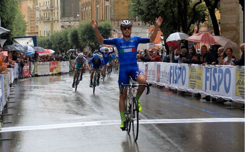 La volata vincente di Michele Gazzoli a Matera