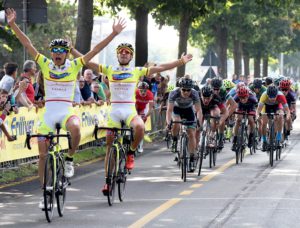 La vittoria di Daniele Marchina davanti al compagno Davide Baldaccini a Maleo