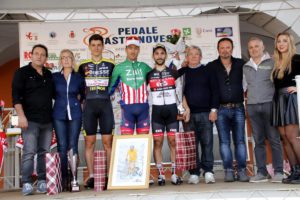 Il podio con le autorità al Gp d'Autunno di Acquanegra sul Chiese