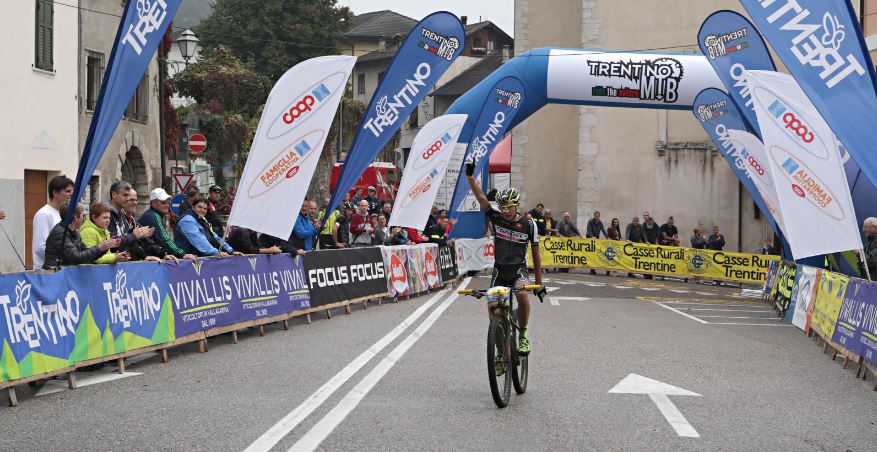Tony Longo vince per la terza volata la 3TBike