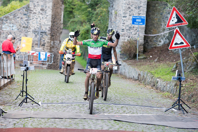 Juri Ragnoli vince a Nemi