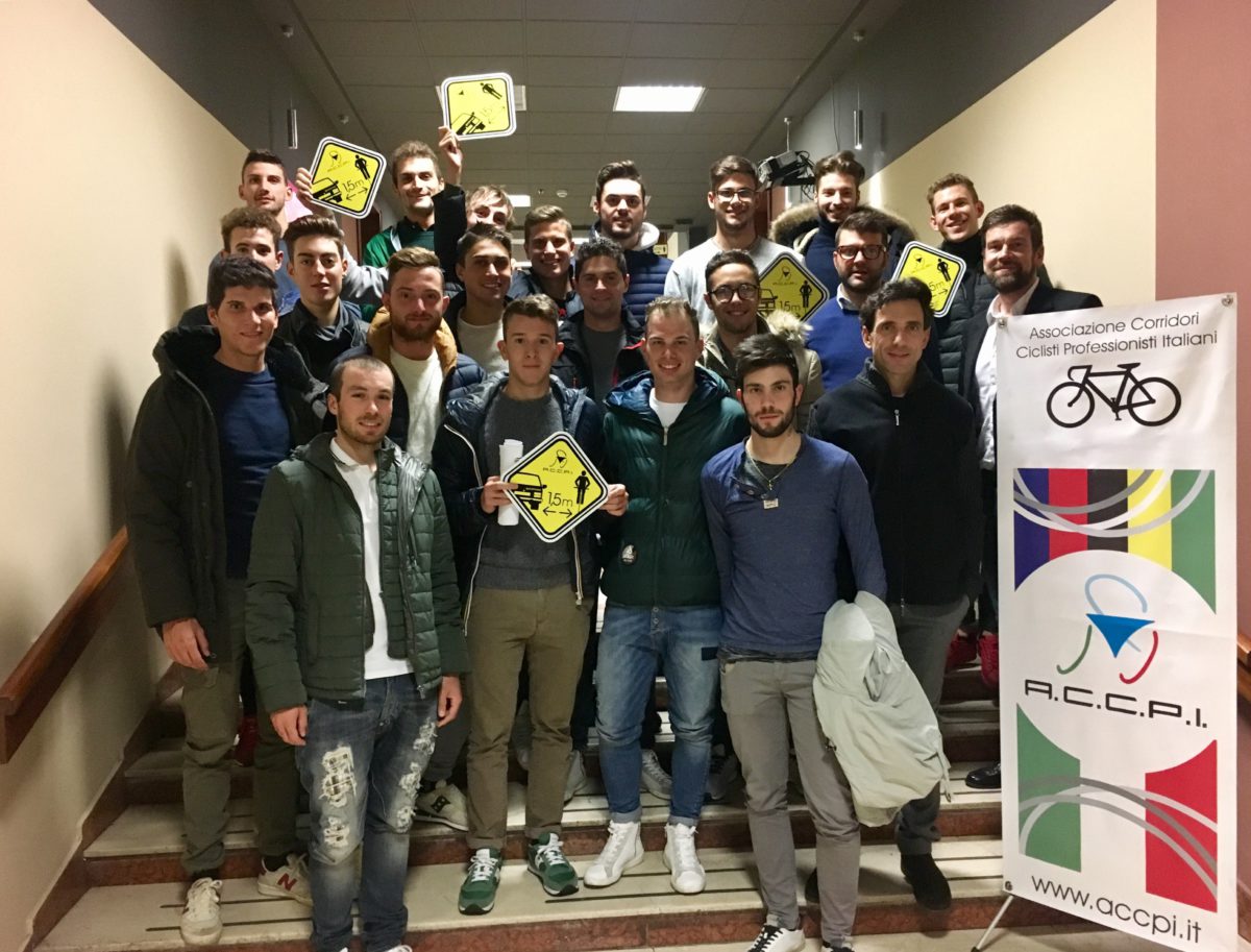 Il gruppo dei neoprofessionisti italiani per la stagione 2017