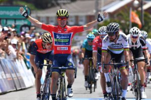 Caleb Ewan batte Peter Sagan nella terza tappa del Tour Down Under 2017
