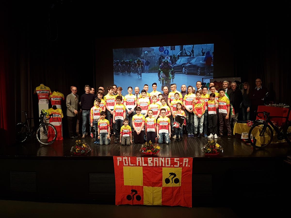 Il gruppo della Pol. Albano Ciclismo 2017