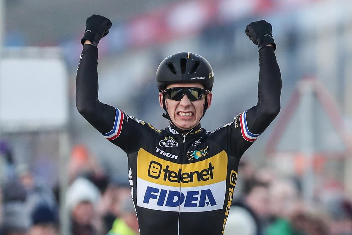 Lars Van der Haar vince la prova di Coppa del Mondo Ciclocross di Hoogerheide