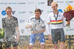 Jack Bauer fa festa sul podio del Campionato Neozelandese a cronometro