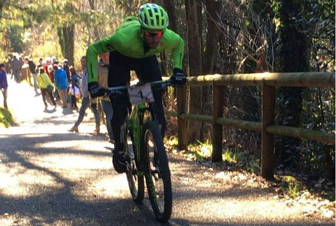 Davide Villella vince a Calusco d'Adda la sua prima gara MTB