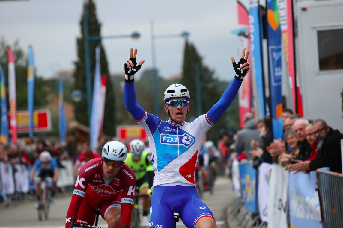Arnaud Demare vince la prima tappa dell'Etolie de Besseges