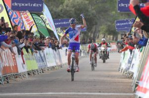 Thibaut Pinot anticipa Alberto Contador nella seconda tappa della Vuelta a Andalucia