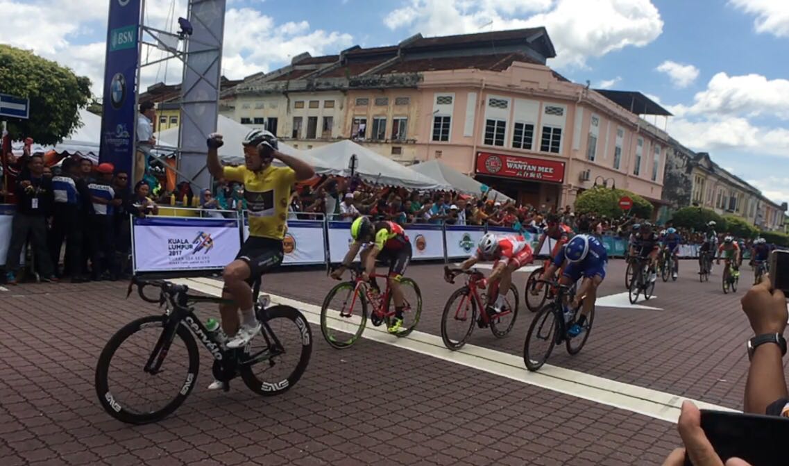 Ryan Gibbons vince la quinta tappa del Tour de Langkawi