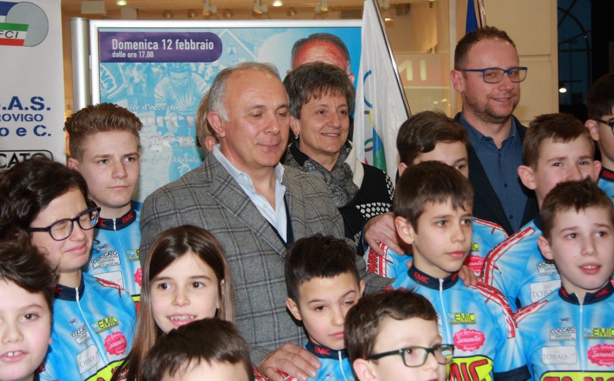 I ragazzi del Gc Bosaro con Moreno Argentin