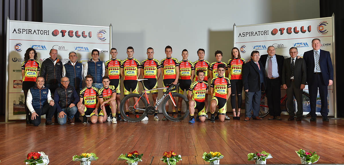 La squadra Juniores 2017 dell'Aspiratori Otelli