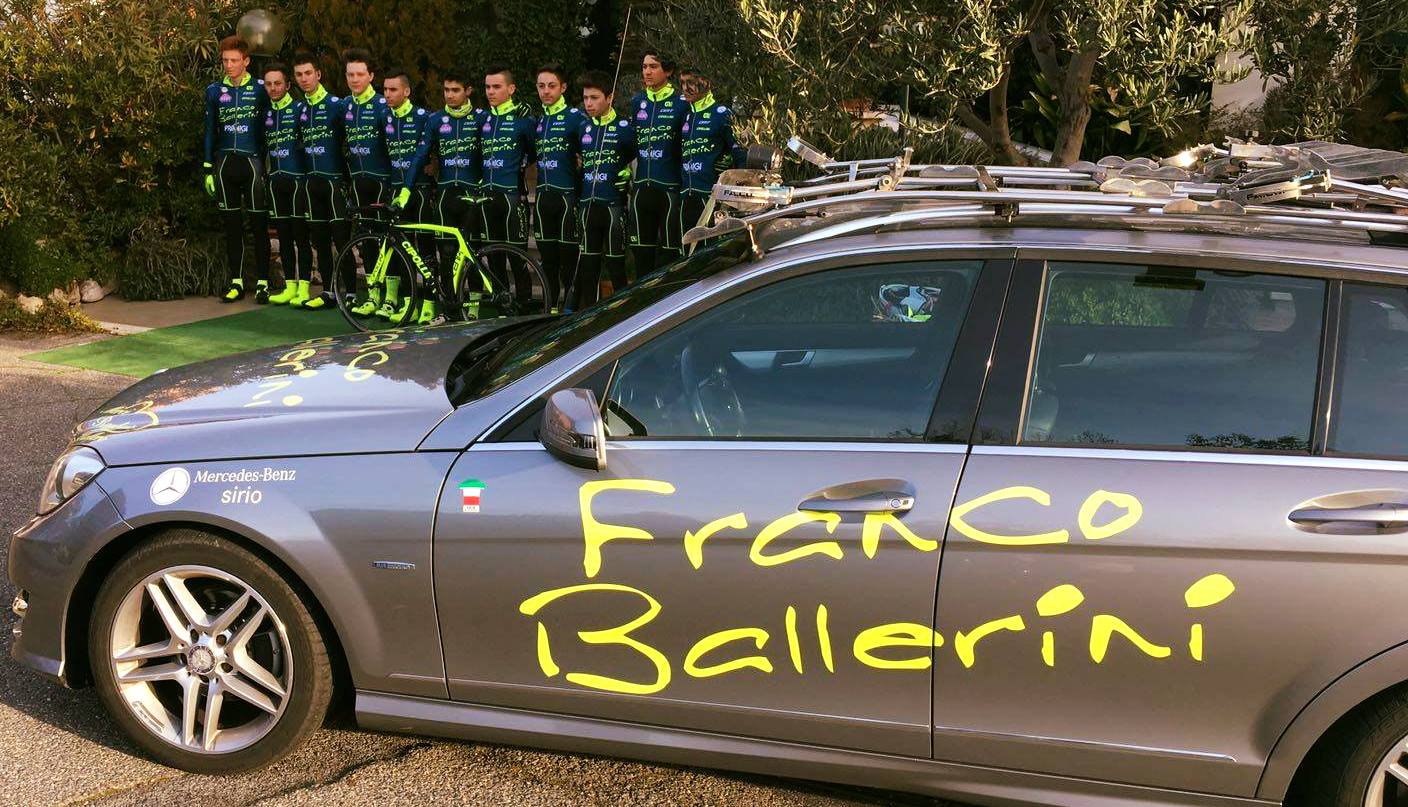 La nuova squadra Juniores Team Franco Ballerini Primigi Store
