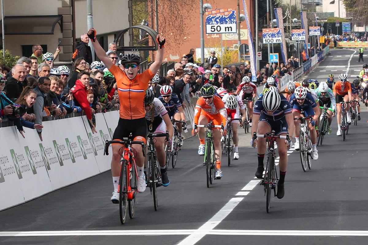 L'arrivo del Trofeo Da Moreno Donne Junior di Cittiglio