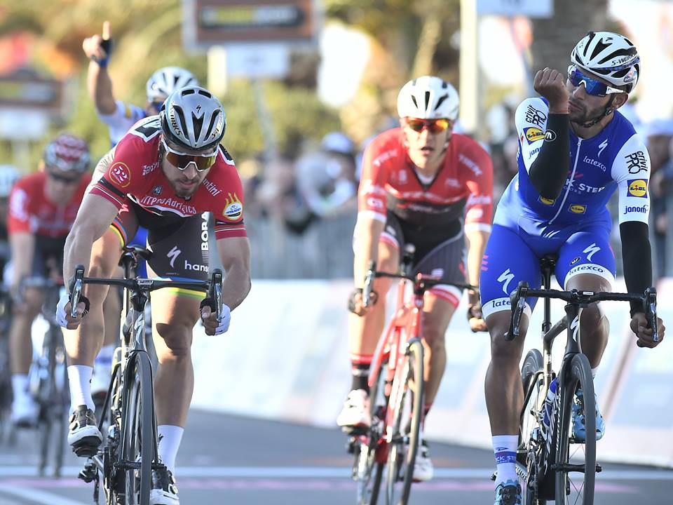 La vittoria di Fernando Gaviria su Peter Sagan a Civitanova Marche