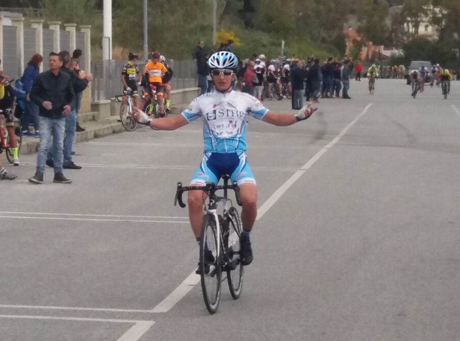 Salvatore Saporita vince a Villafranca Tirrena