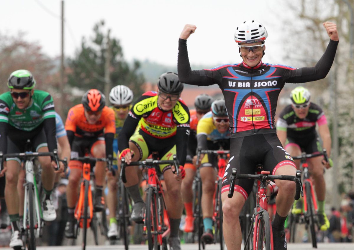 Stefano Corti vince la Novara-Suno 2017