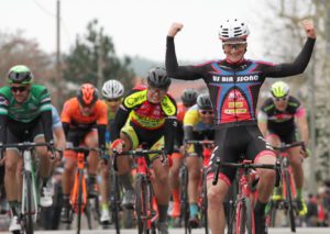 Stefano Corti vince la Novara-Suno 2017