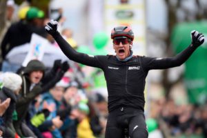 Stefan Kung vince la seconda tappa del Tour de Romandie 2017