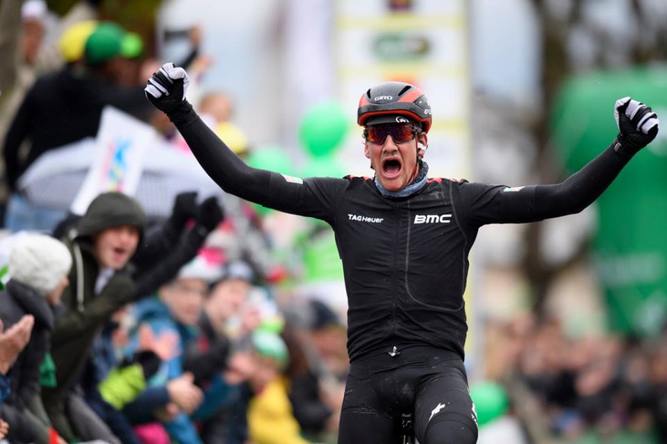 Stefan Kung vince la seconda tappa del Tour de Romandie 2017