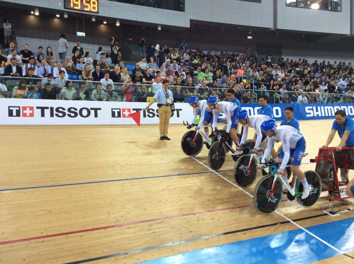 Gli azzurri del quartetto alla partenza della finale del Mondiale di Hong Kong