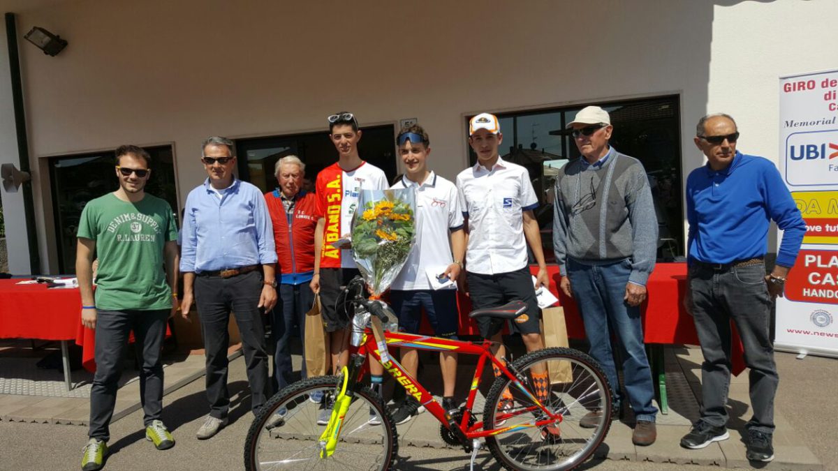 Il podio della gara Allievi di Lonate Ceppino vinta da Davide Persico