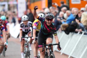 Lisa Brennauer vince la terza tappa dell'Healthy Ageing Tour 2017