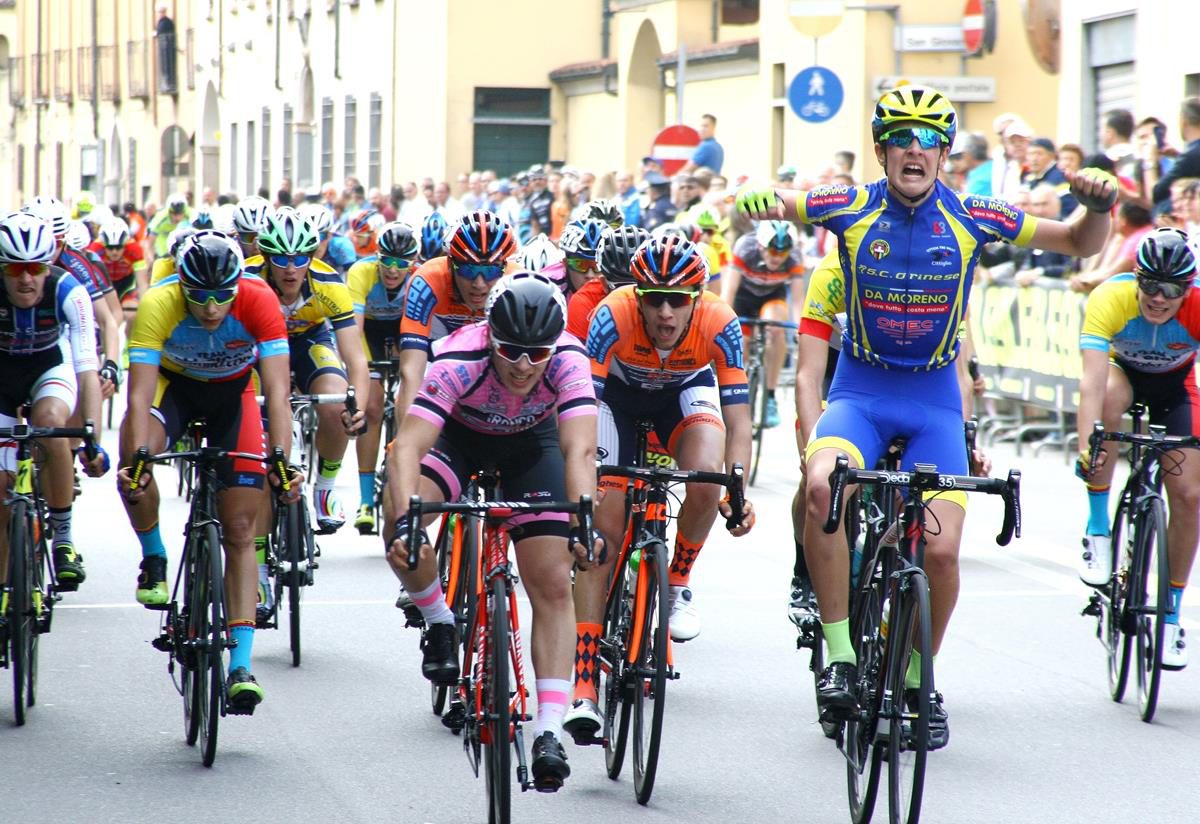 Christian Bagatin vince a Robecco sul Naviglio