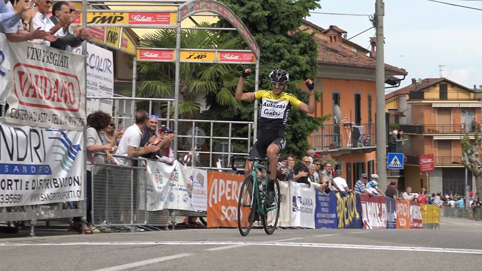 Filippo Zana vince il 13° Gp del Roero La Primavera dei Campioni