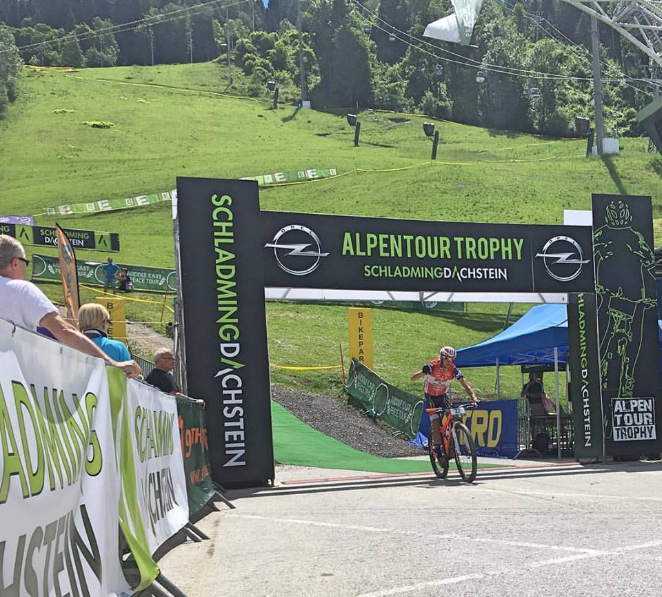 Daniele Mensi vince la terza tappa dell'Alpen Tour Trophy