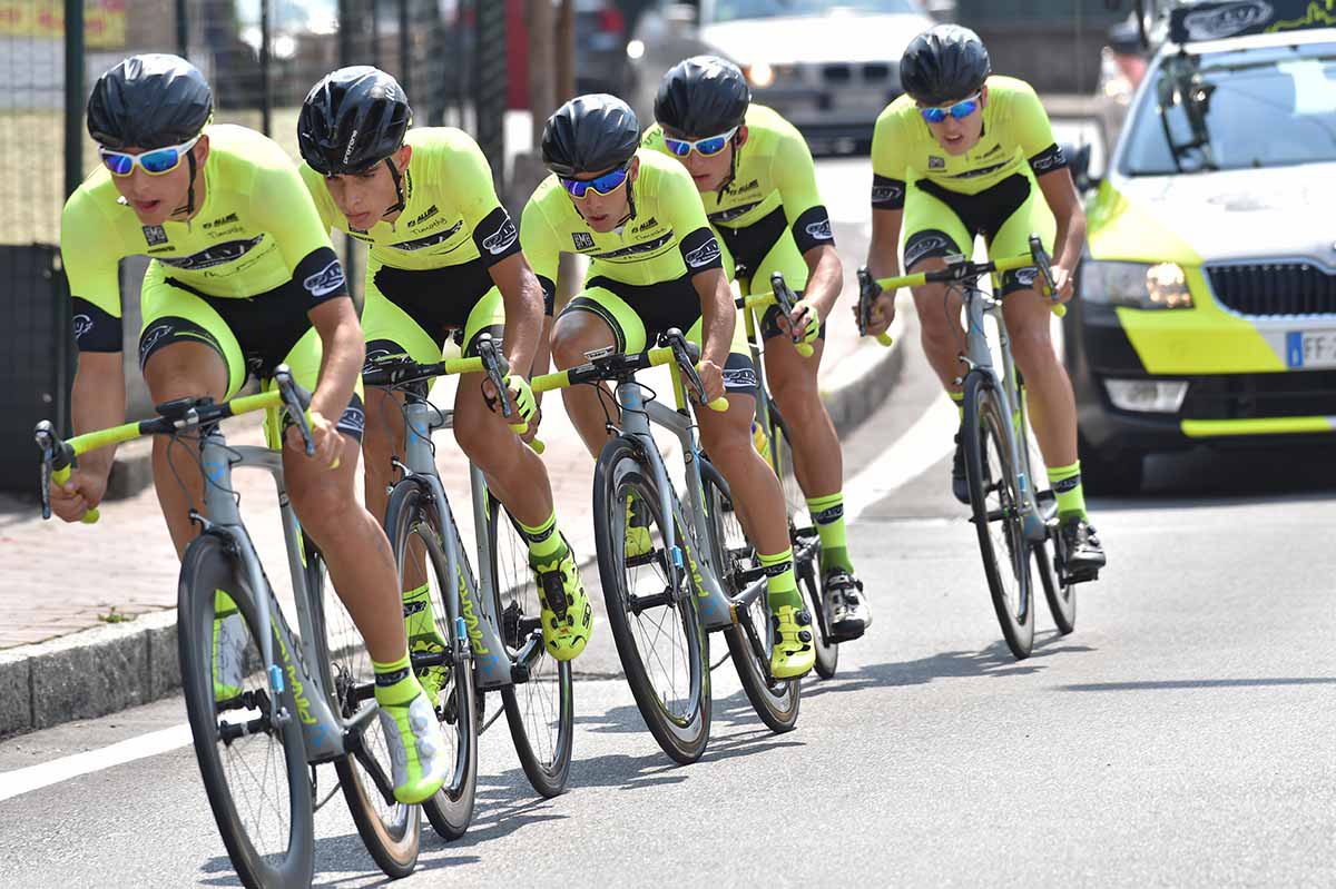 Il Team LVF vince la cronosquadre, prima tappa della 3GIORNIOROBICA 2017