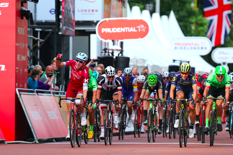 Alexander Kristoff vince la Prudential RideLondon-Surrey Classic 2017