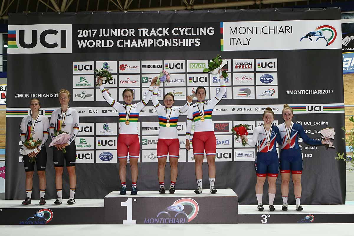Il podio del Mondiale della Velocità a squadre Donne Junior 2017 vinto dalla Russia