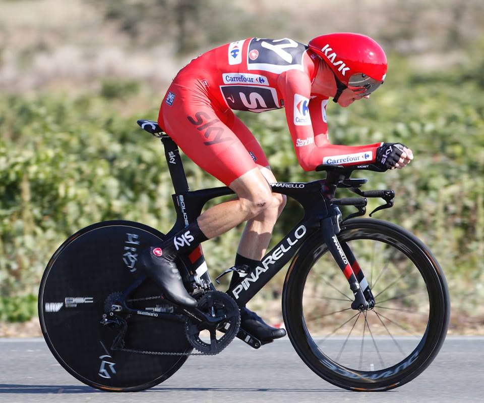 Chris Froome vince la sedicesima tappa a cronometro della Vuelta a Espana
