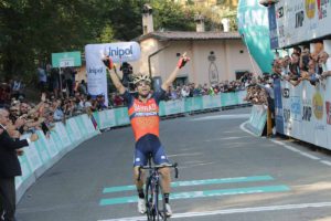 Giovanni Visconti vince il Giro dell'Emilia 2017