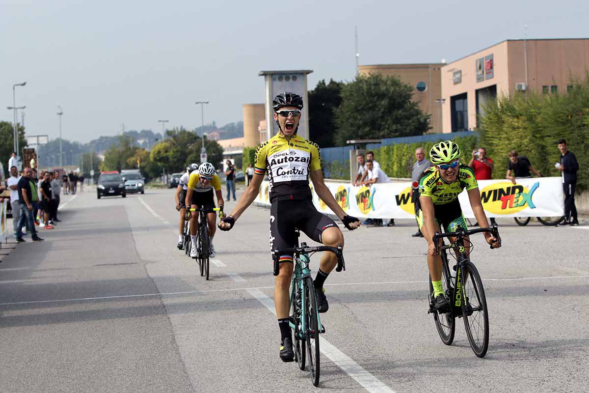 Matteo Panarotto vince a Colognola ai Colli