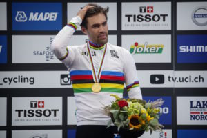 Tom Dumoulin sul podio del Mondiale a cronometro professionisti (foto Cor Vos)